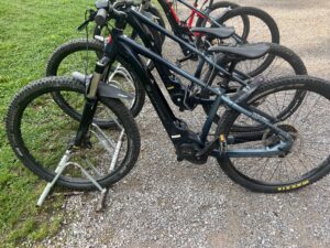 e-VTT Stevens Cayolle 2023, vue 3